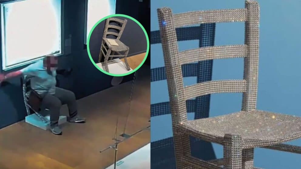 Zábery zverejnené Palazzo Maffei vo Verone ukazujú muža a ženu, ako sa navzájom fotografujú a predstierajú, že sedia na takzvanej „Van Goghovej“ stoličke.